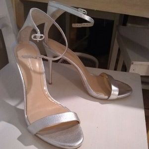 BRAND NEW***Imagine Vince Camuto sandals size 10